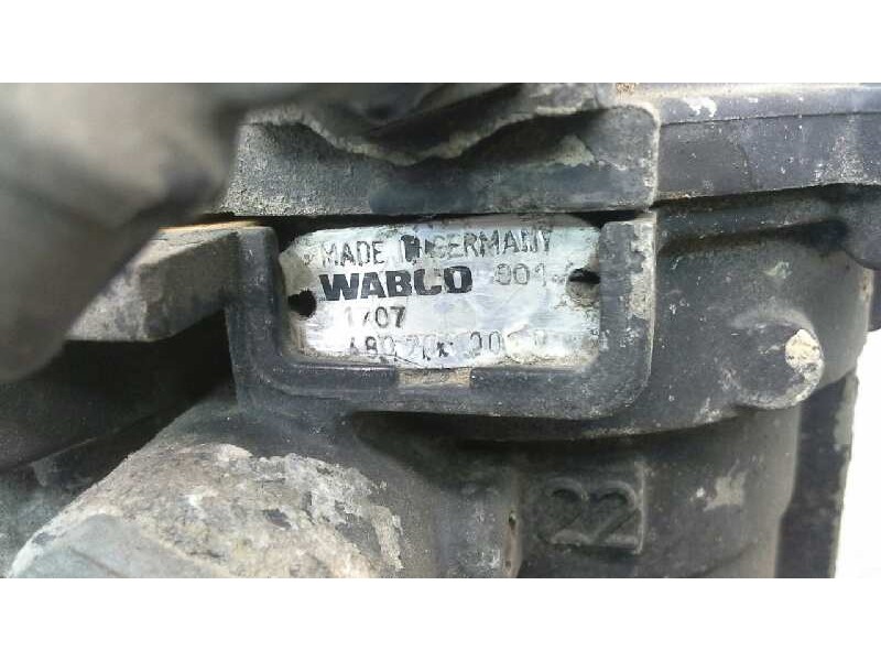 Recambio de valvula aire para iveco stralis 500 euro 4 referencia OEM IAM 4802400020  