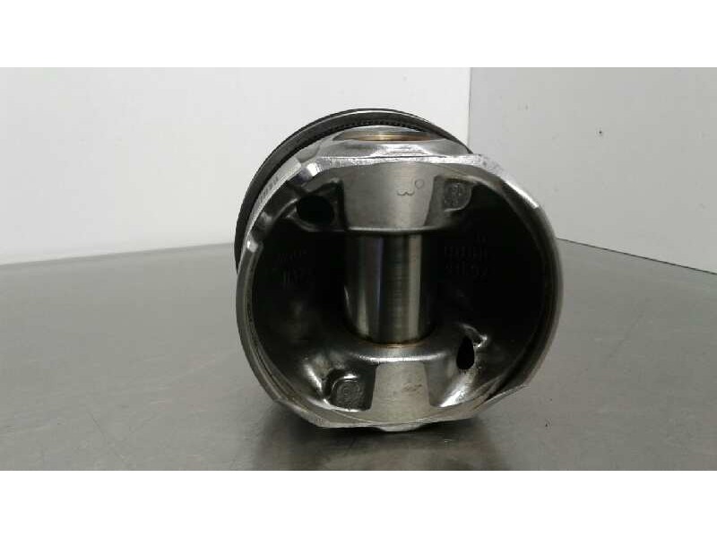 Recambio de piston para mitsubishi outlander (cw0) 2.0 di-d intense referencia OEM IAM   