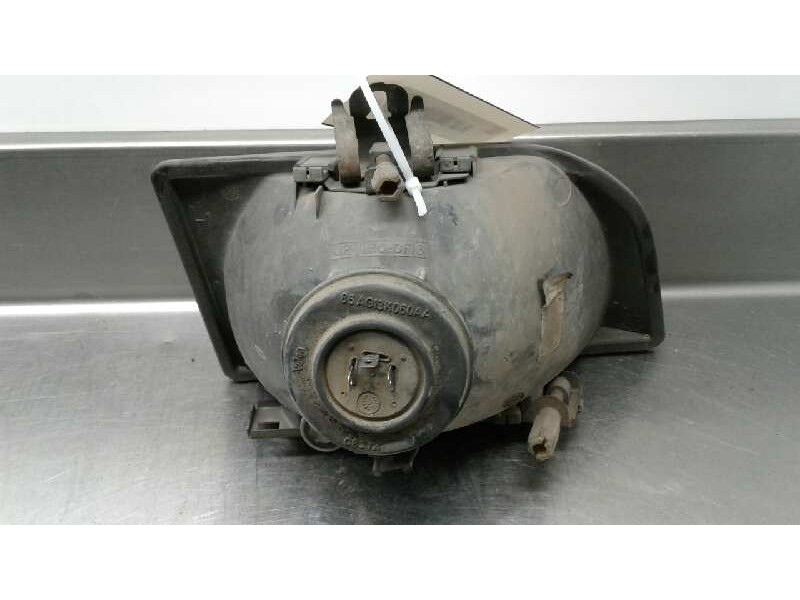 Recambio de faro izquierdo para ford fiesta berlina referencia OEM IAM   