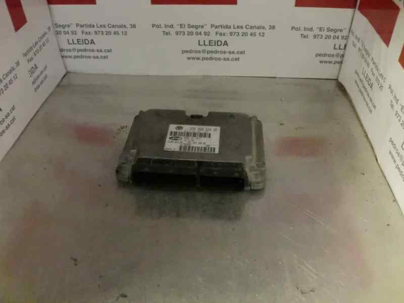 Recambio de centralita motor uce para skoda fabia (5j2 ) 1.4 16v referencia OEM IAM  145 113883