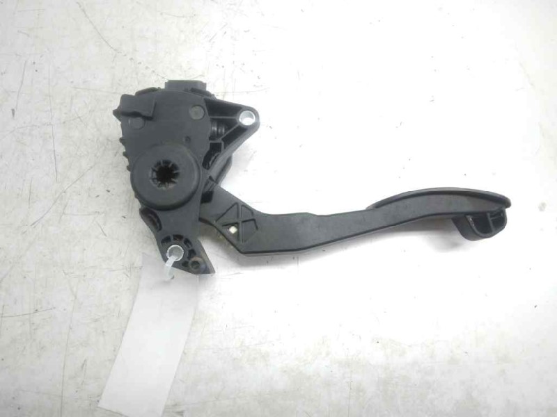 Recambio de potenciometro pedal para nissan nv400 pritsche doppelkabine 2.3 dci diesel cat referencia OEM IAM 180101626R  
