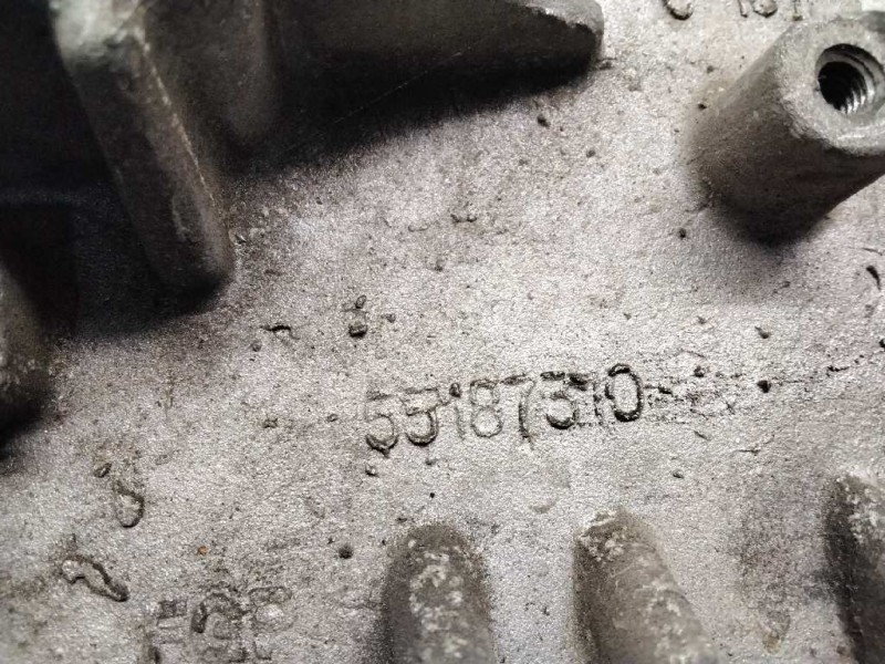 Recambio de soporte alternador para fiat doblo (119) 1.3 16v jtd active multijet referencia OEM IAM 55187310  