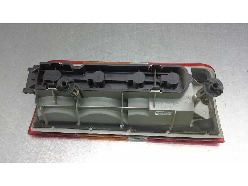 Recambio de piloto trasero izquierdo para ford fiesta berl./courier 1.3 cat referencia OEM IAM   