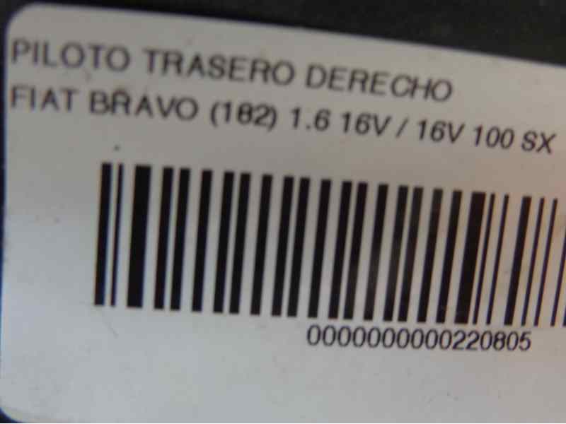 Recambio de piloto trasero derecho para fiat bravo (182) 1.6 16v / 16v 100 sx referencia OEM IAM 0046538352  