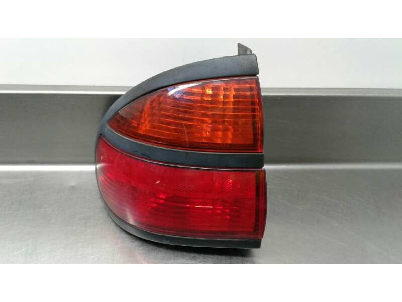 Recambio de piloto lateral izquierdo para renault laguna (b56) 1.6 16v rt referencia OEM IAM   