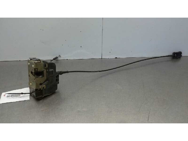 Recambio de cerradura puerta trasera derecha para renault scenic ii 1.5 dci diesel referencia OEM IAM   