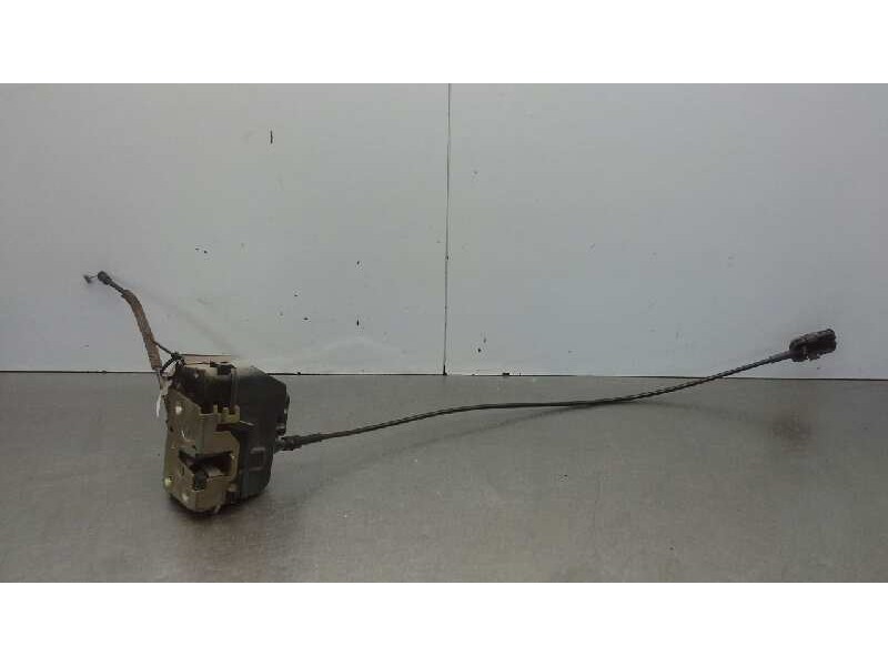 Recambio de cerradura puerta trasera izquierda para renault scenic ii 1.5 dci diesel referencia OEM IAM   