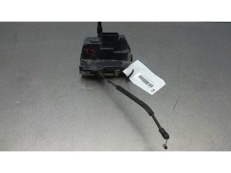 Recambio de cerradura puerta trasera izquierda para renault scenic ii 1.5 dci diesel referencia OEM IAM   