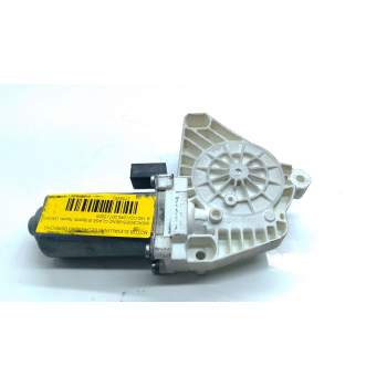 MOTOR ELEVALUNAS DELANTERO DERECHO A1698201642 