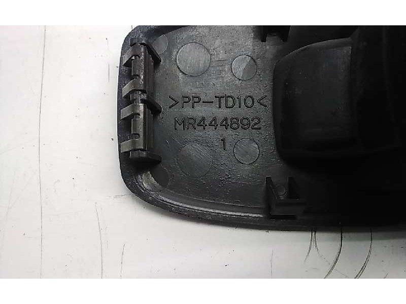 Recambio de mando elevalunas delantero derecho para mitsubishi montero (v60/v70) 3.2 di-d cat referencia OEM IAM MR444892  