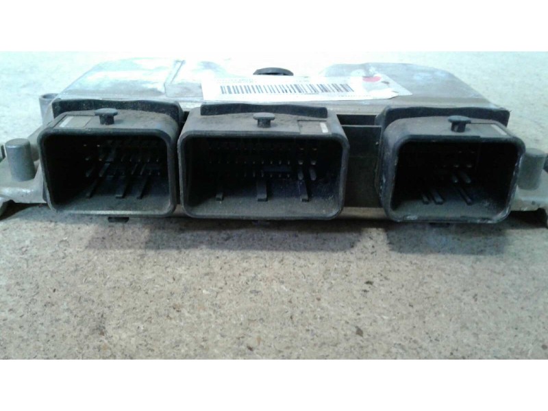 Recambio de centralita motor uce para peugeot 106 (s2) kid referencia OEM IAM 0261206246 9637838780 