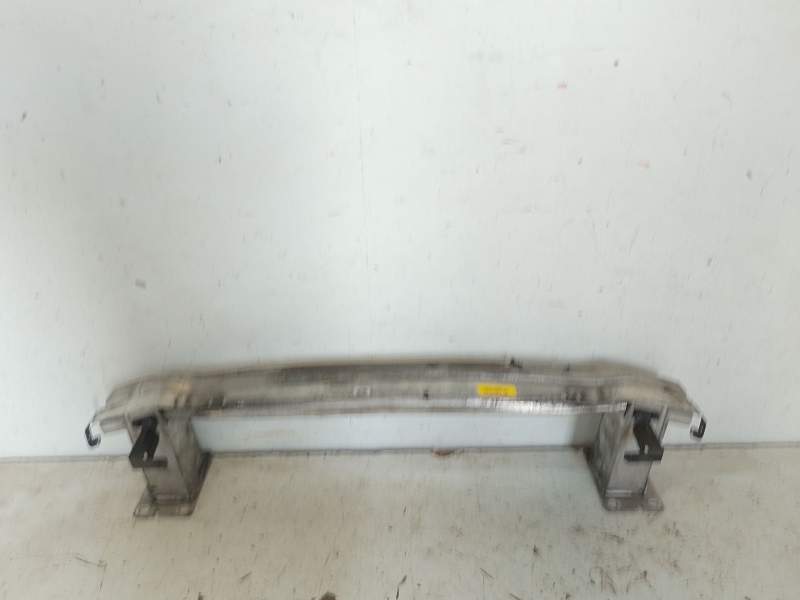 Recambio de refuerzo paragolpes delantero para audi q5 (8rb) 2.0 tdi quattro referencia OEM IAM 8R0807113B  