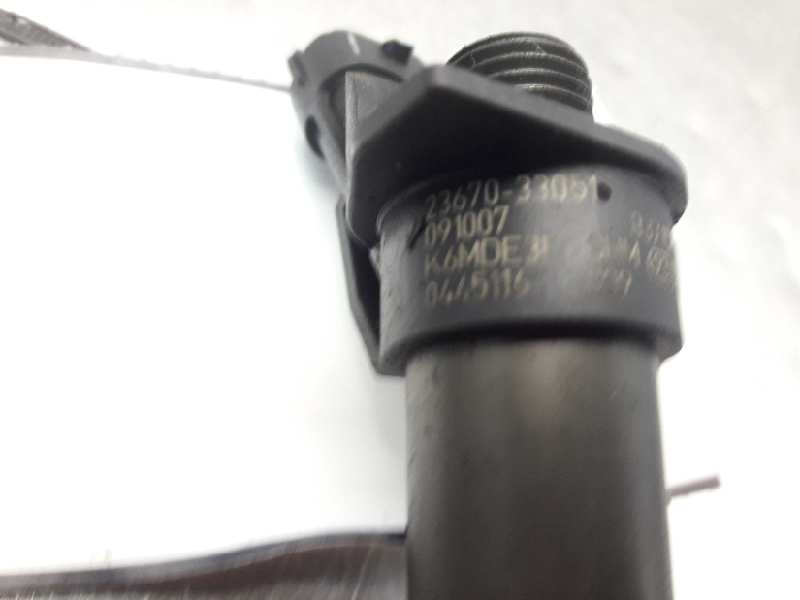 Recambio de inyector para toyota yaris 1.4 turbodiesel cat referencia OEM IAM 23670-33051 1NDVT 