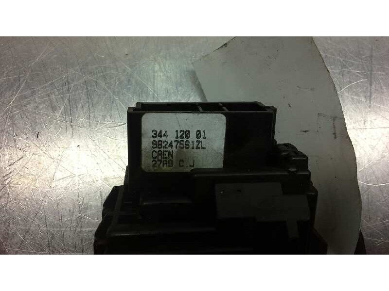 Recambio de mando limpia para citroen xsara berlina 1.9d tonic referencia OEM IAM 6239H5  