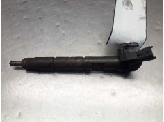 Recambio de inyector para toyota yaris 1.4 turbodiesel cat referencia OEM IAM 23670-33051 1NDVT 