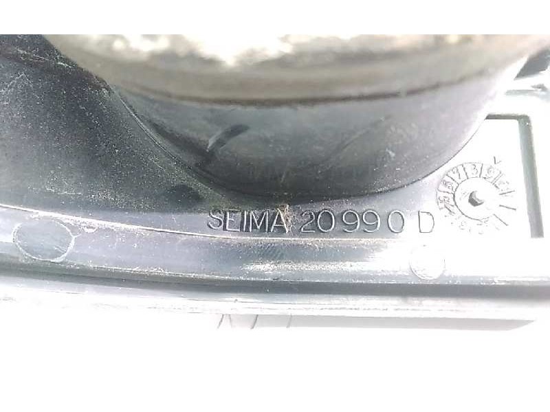 Recambio de piloto trasero derecho para renault rapid/express (f40) 1.3 cat referencia OEM IAM 20990D  