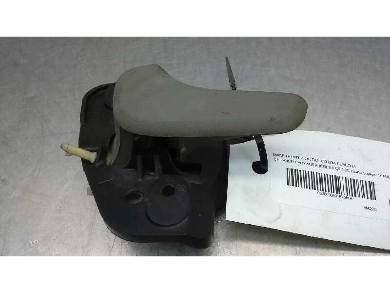Recambio de maneta interior delantera derecha para chrysler voyager (rg) 2.5 crd se grand voyager 10 millones referencia OEM IAM
