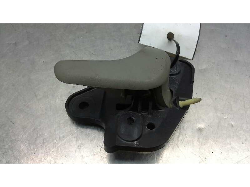 Recambio de maneta interior delantera derecha para chrysler voyager (rg) 2.5 crd se grand voyager 10 millones referencia OEM IAM
