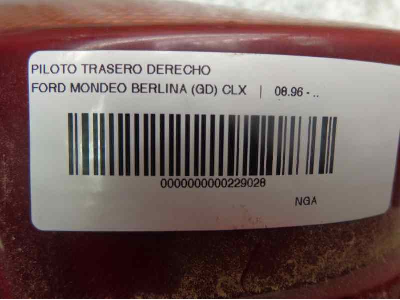 Recambio de piloto trasero derecho para ford mondeo berlina (gd) clx referencia OEM IAM   