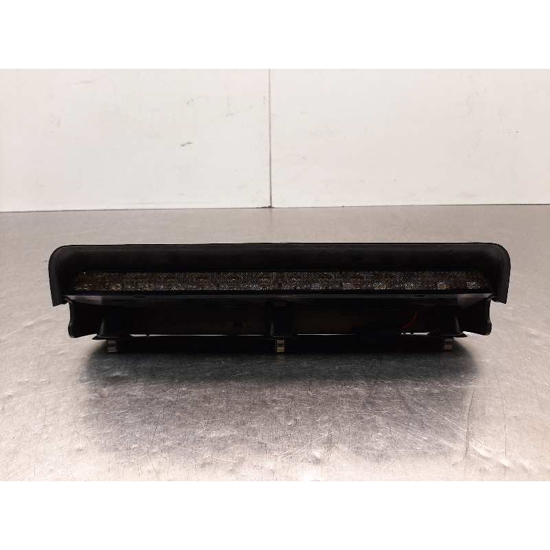 Recambio de luz central de freno para opel corsa c 1.2 16v cat (z 12 xe / lw4) referencia OEM IAM   