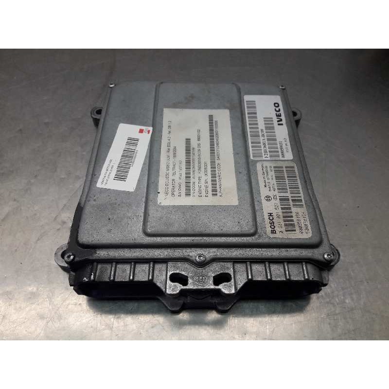 Recambio de centralita motor uce para iveco stralis 430 referencia OEM IAM 0281001527 379 504078154