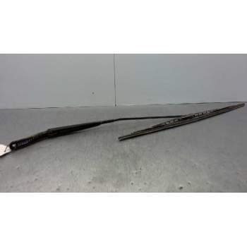 Recambio de brazo limpia delantero derecho para nissan nv 400 l2h2 3,3t pro referencia OEM IAM 2888100Q0G  