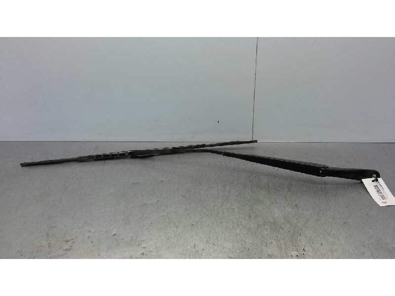 Recambio de brazo limpia delantero izquierdo para nissan nv 400 l2h2 3,3t pro referencia OEM IAM 2888600Q0D  