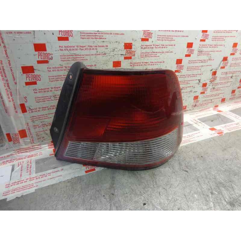 Recambio de piloto trasero derecho para hyundai accent (lc) gl 5p referencia OEM IAM 9240225220  