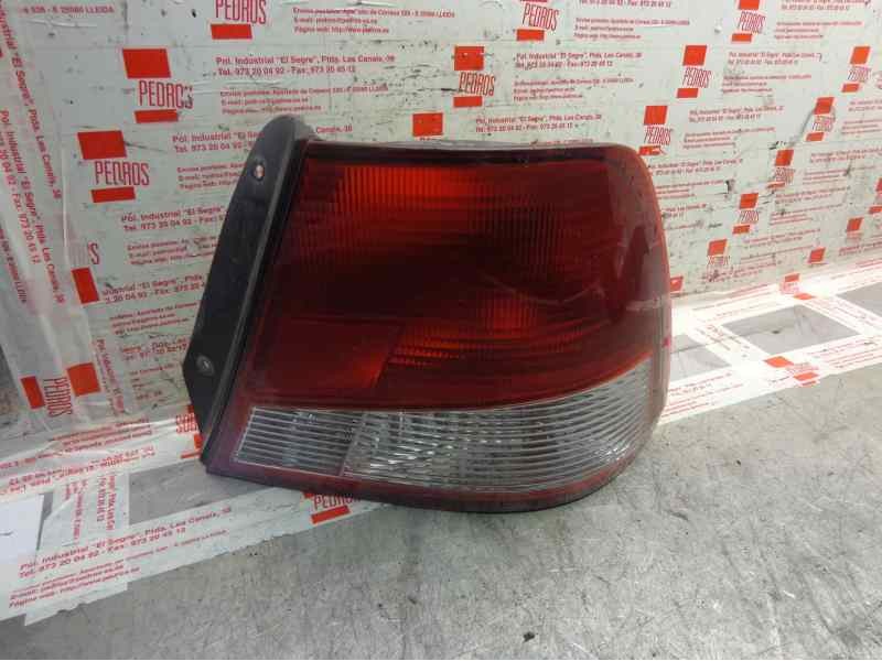 Recambio de piloto trasero derecho para hyundai accent (lc) gl 5p referencia OEM IAM 9240225220  