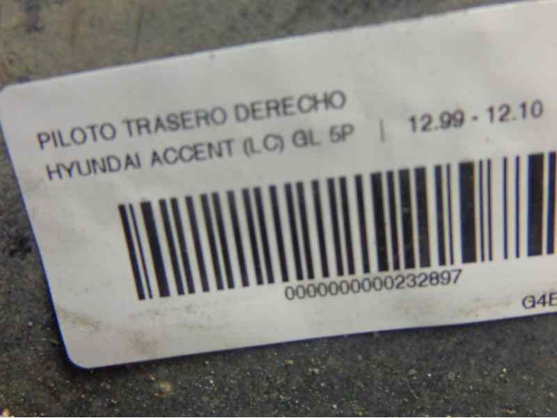 Recambio de piloto trasero derecho para hyundai accent (lc) gl 5p referencia OEM IAM 9240225220  