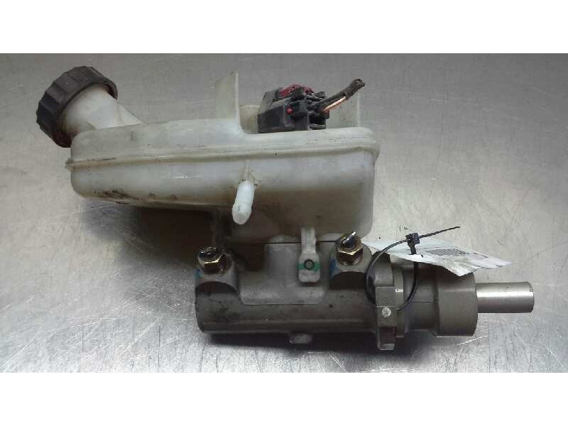 Recambio de bomba freno para ford transit mod.2000 caja abierta ft 350 2.4 largo referencia OEM IAM 4525696  