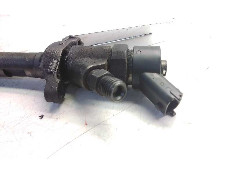 Recambio de inyector para peugeot 307 berlina (s2) xs referencia OEM IAM   
