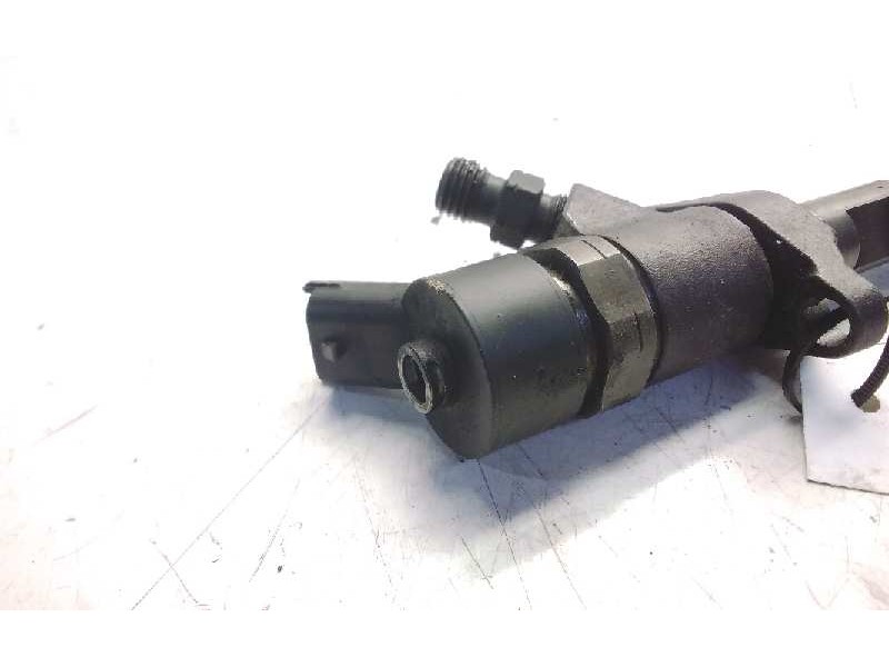 Recambio de inyector para peugeot 307 berlina (s2) xs referencia OEM IAM   