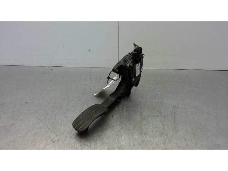 Recambio de pedal acelerador para nissan nv 400 l2h2 3,3t pro referencia OEM IAM 1801000Q1B  
