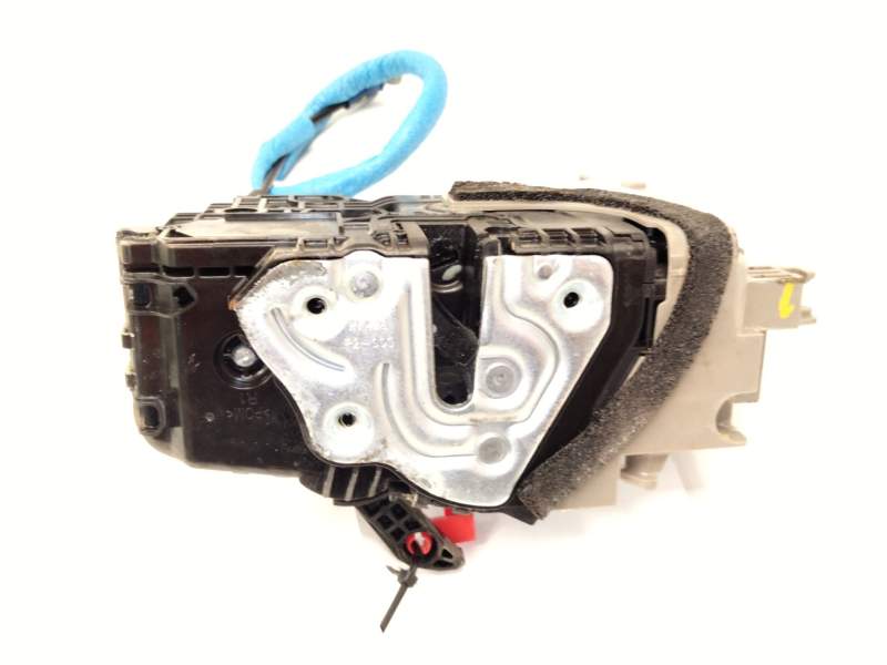 Recambio de cerradura puerta delantera derecha para kia xceed (cd) 1.0 t-gdi referencia OEM IAM 81320J7000  