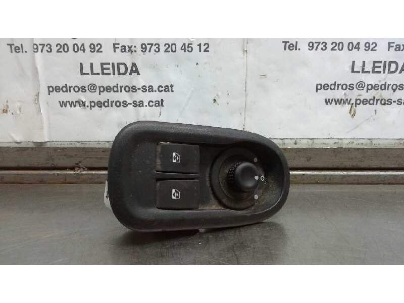 Recambio de mando elevalunas delantero izquierdo para nissan nv 400 l2h2 3,3t pro referencia OEM IAM 2540000Q0A  