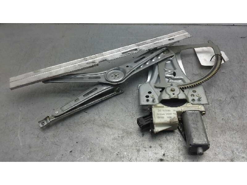 Recambio de elevalunas delantero derecho para opel vectra c berlina gts referencia OEM IAM 93171821  