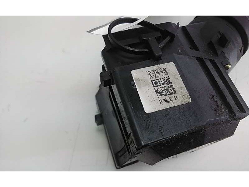 Recambio de mando limpia para nissan terrano/terrano.ii (r20) elegance referencia OEM IAM 25250AV770  