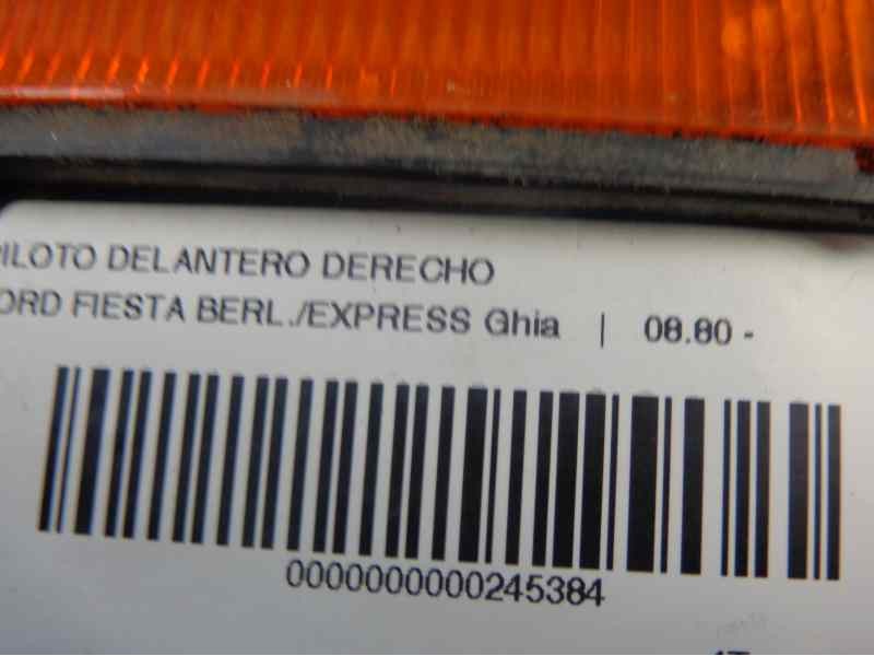 Recambio de piloto delantero derecho para ford fiesta berl./express ghia referencia OEM IAM 6042934  