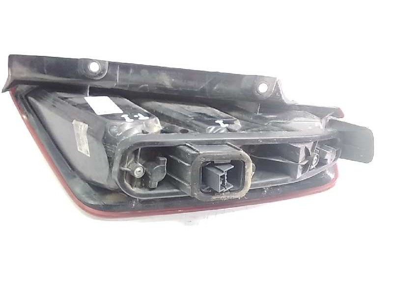 Recambio de piloto trasero izquierdo para fiat punto (199) easy referencia OEM IAM 517015890  