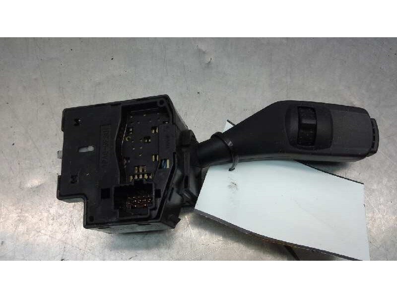 Recambio de mando intermitentes para ford focus berlina (cap) ambiente (d) referencia OEM IAM 1362587  