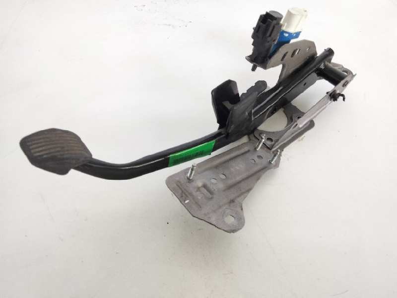 Recambio de pedal freno para ford kuga (cbv) 2.0 tdci cat referencia OEM IAM 3M512467AR  