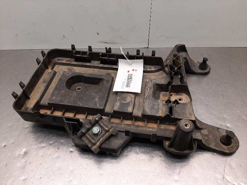 Recambio de soporte de bateria para seat altea (5p1) select referencia OEM IAM 1K0915333C  