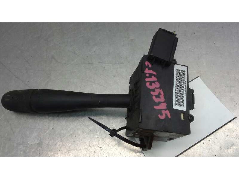 Recambio de mando intermitentes para chrysler voyager (rg) 2.5 crd se grand voyager 10 millones referencia OEM IAM   