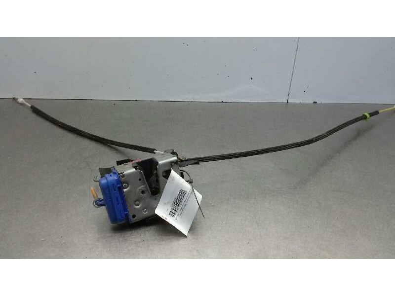 Recambio de cerradura puerta trasera izquierda para audi a4 berlina (b5) 1.9 tdi quattro referencia OEM IAM   