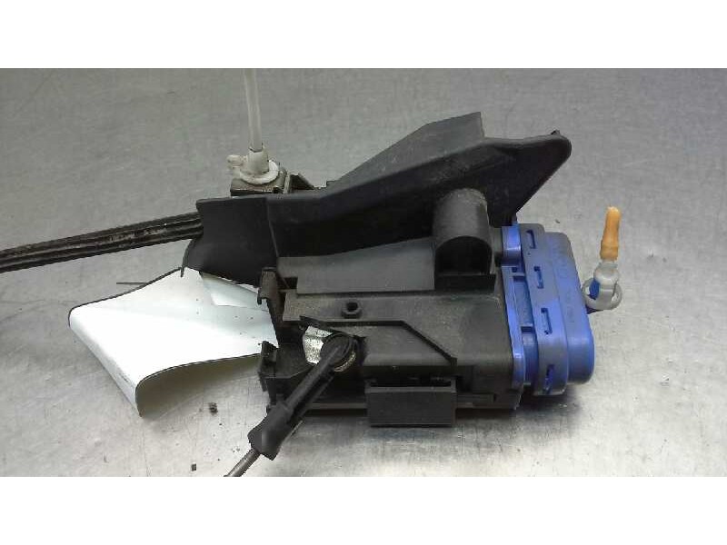Recambio de cerradura puerta trasera izquierda para audi a4 berlina (b5) 1.9 tdi quattro referencia OEM IAM   