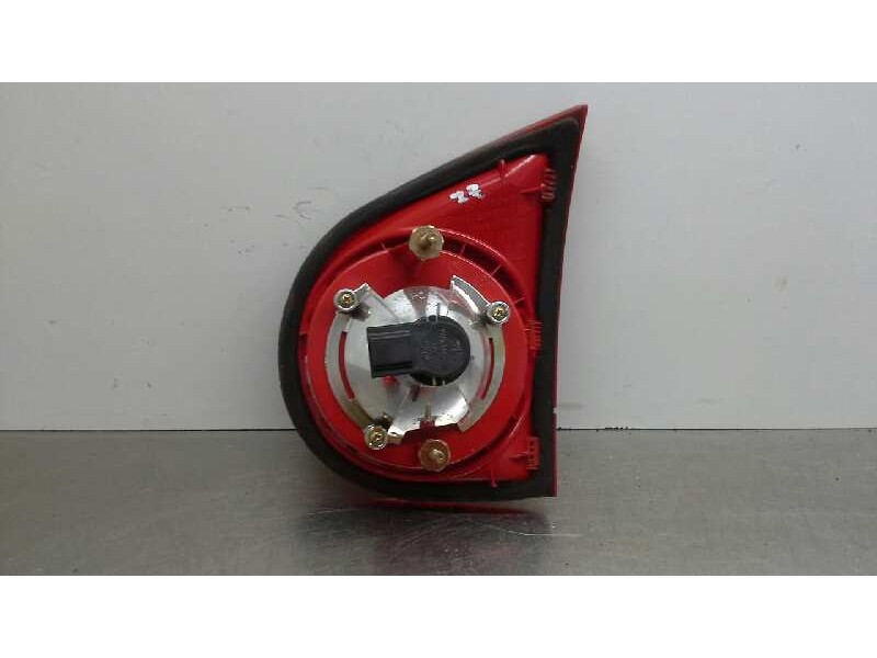 Recambio de piloto trasero izquierdo porton para volkswagen golf v berlina (1k1) highline referencia OEM IAM   