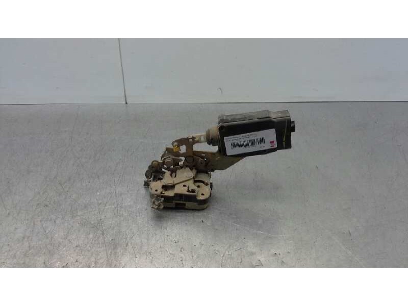 Recambio de cerradura puerta trasera derecha para volvo s40 berlina 1.8 evolution referencia OEM IAM 30850811  