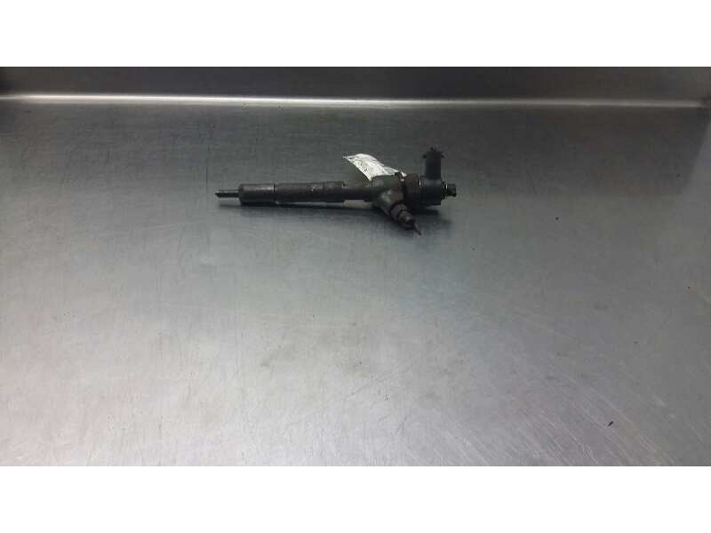 Recambio de inyector para fiat punto berlina (188) 1.3 jtd 70 multijet active referencia OEM IAM 0445110083  