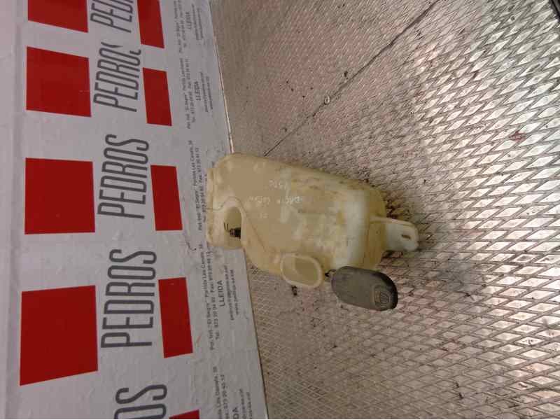 Recambio de deposito limpia para dacia logan referencia OEM IAM   116006